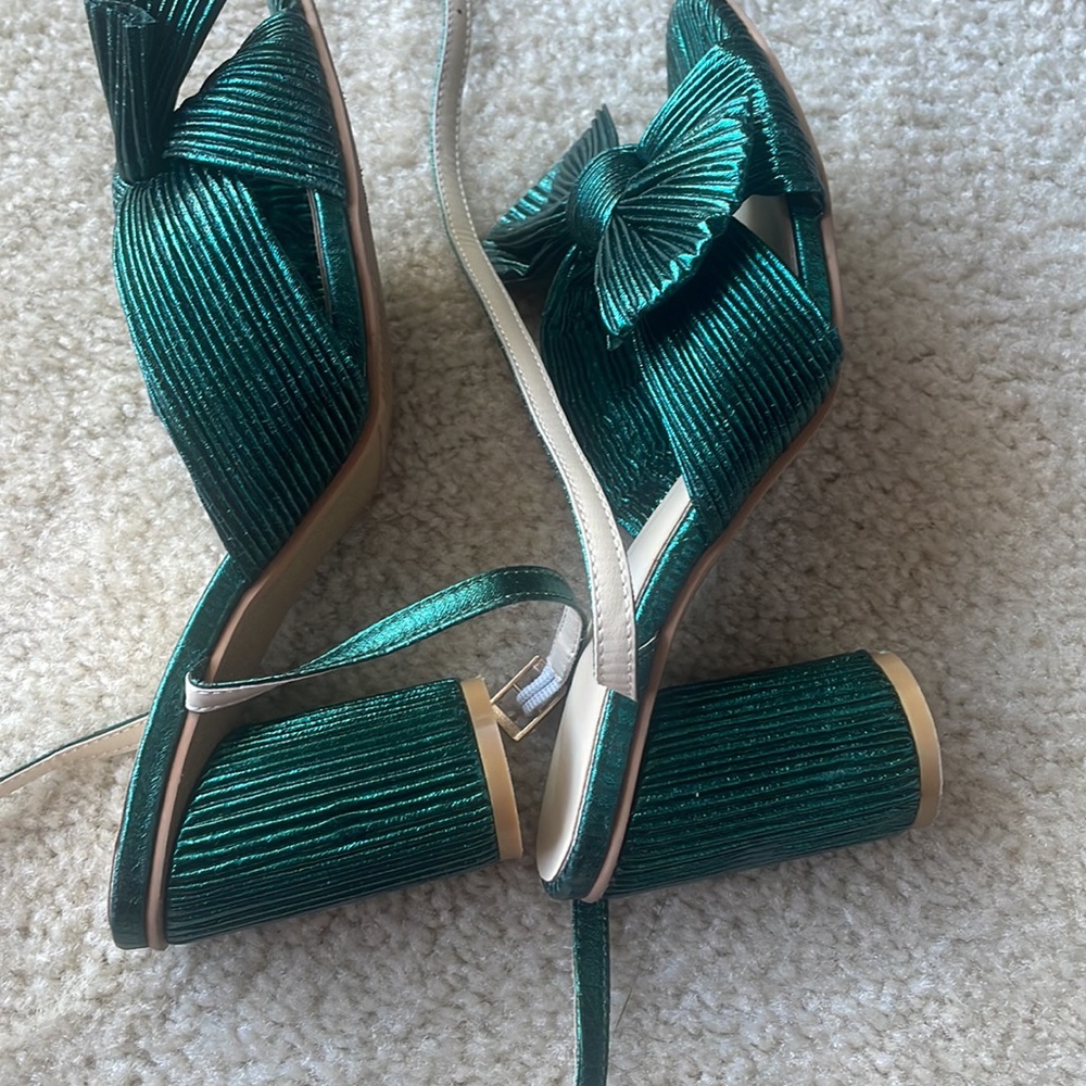 Green sandals - Picture 6 of 12